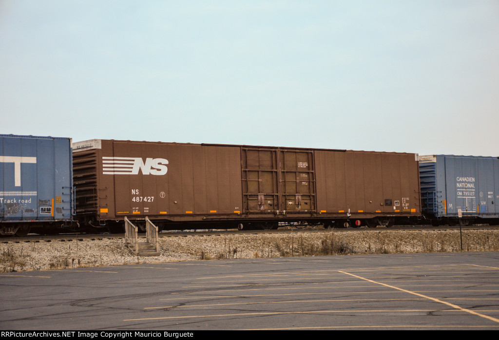 NS Box Car